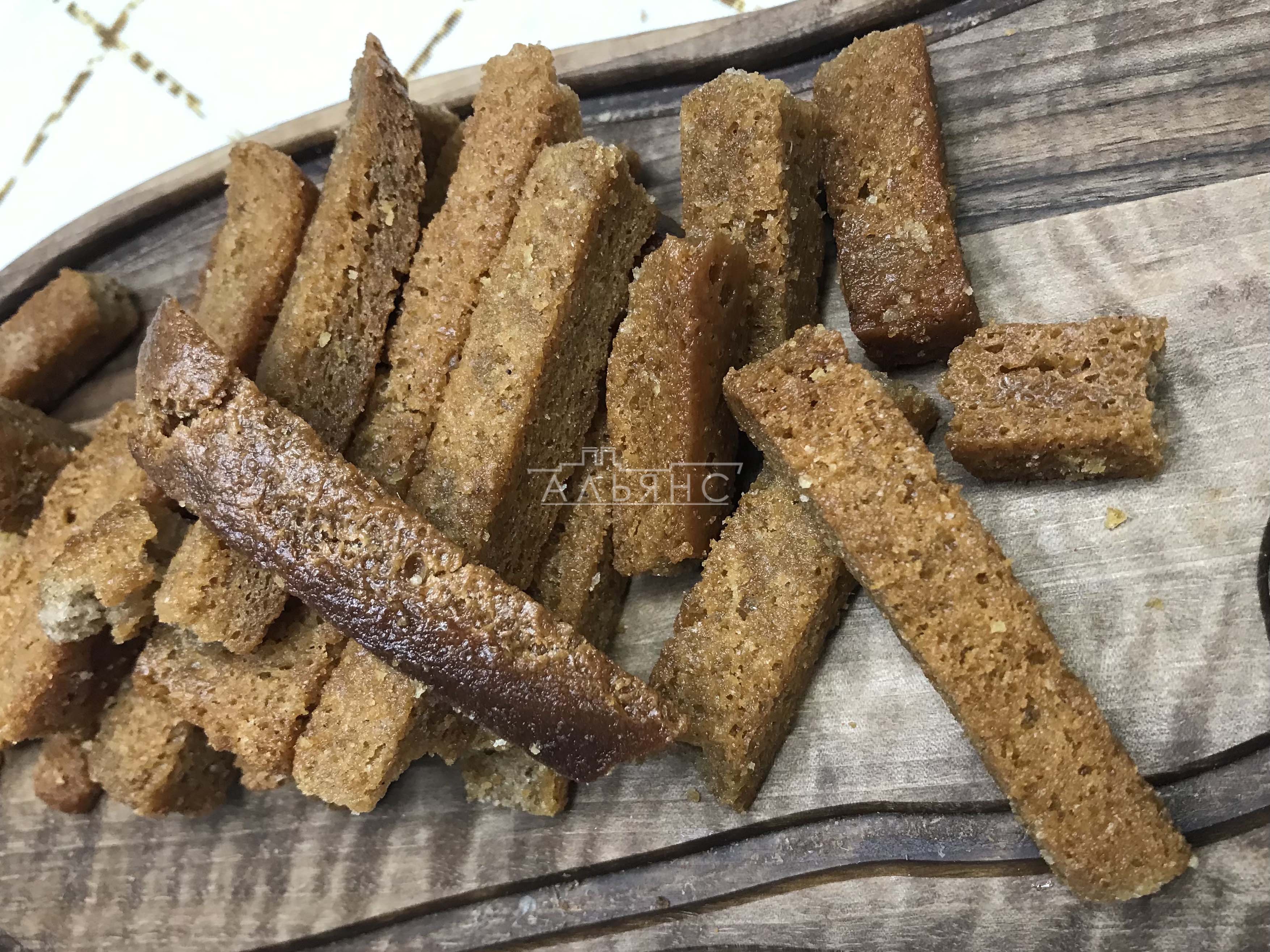 Деревенские гренки с чесноком в Костроме