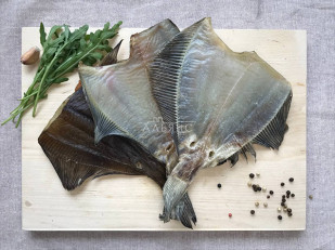 Семга паутинка: Камбала камчатская вяленая без икры