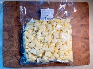 Ведро Ржаные гренки со вкусом Тайский перец (1 кг): Сырный продукт ФЕРМЕРСКИЙ бочонок белый